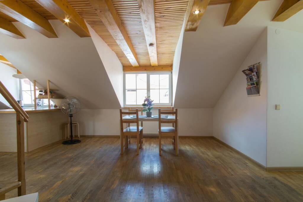 Private Sauna & 4 Bedrooms Old Town Rooftop Apartment VNO Exterior foto